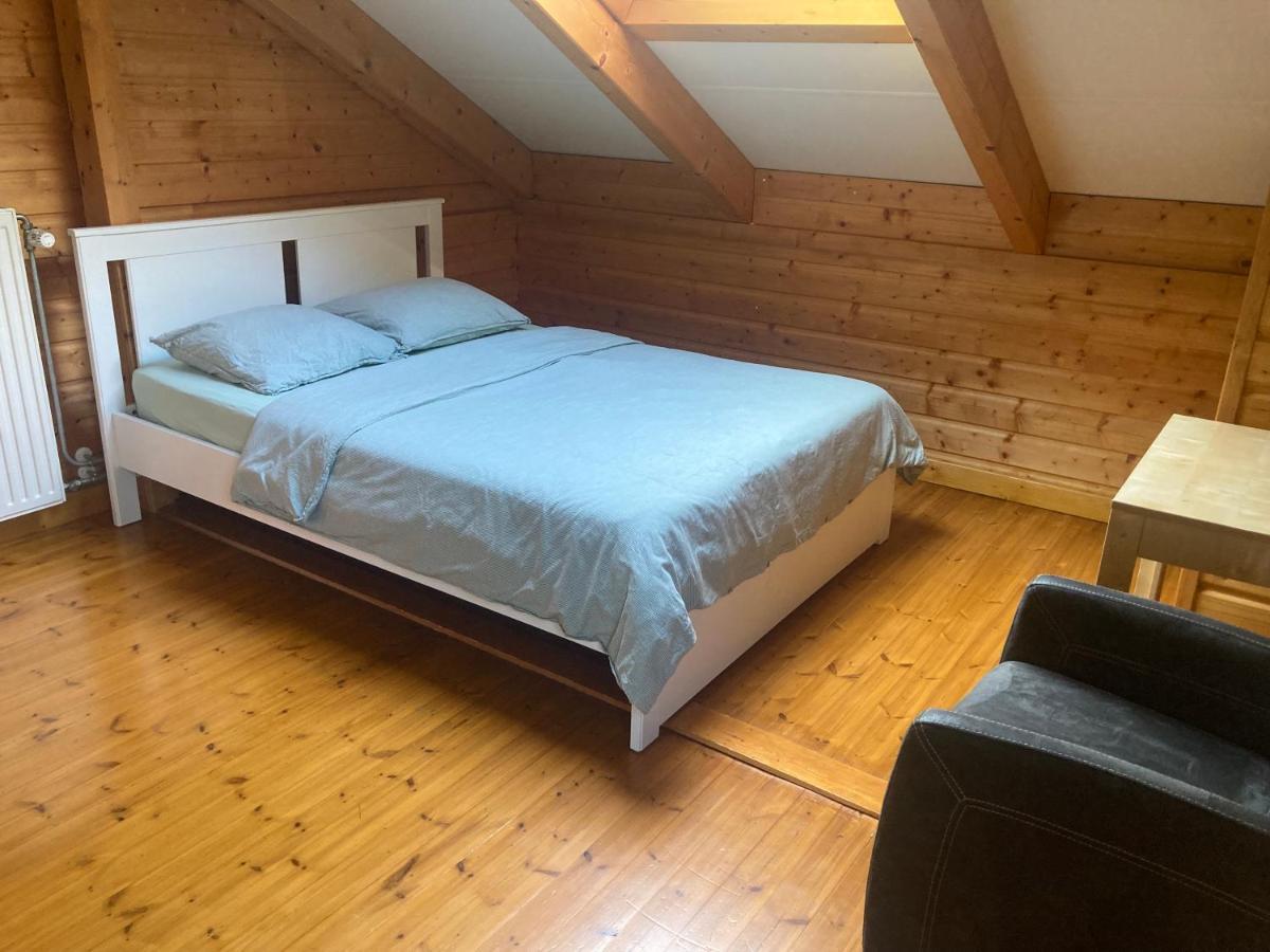 Houten Chalet/Bungalow In Het Bos, Sauna, Jacuzzi Meijel Eksteriør billede
